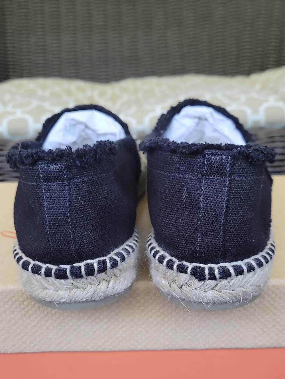Castaner barely worn
